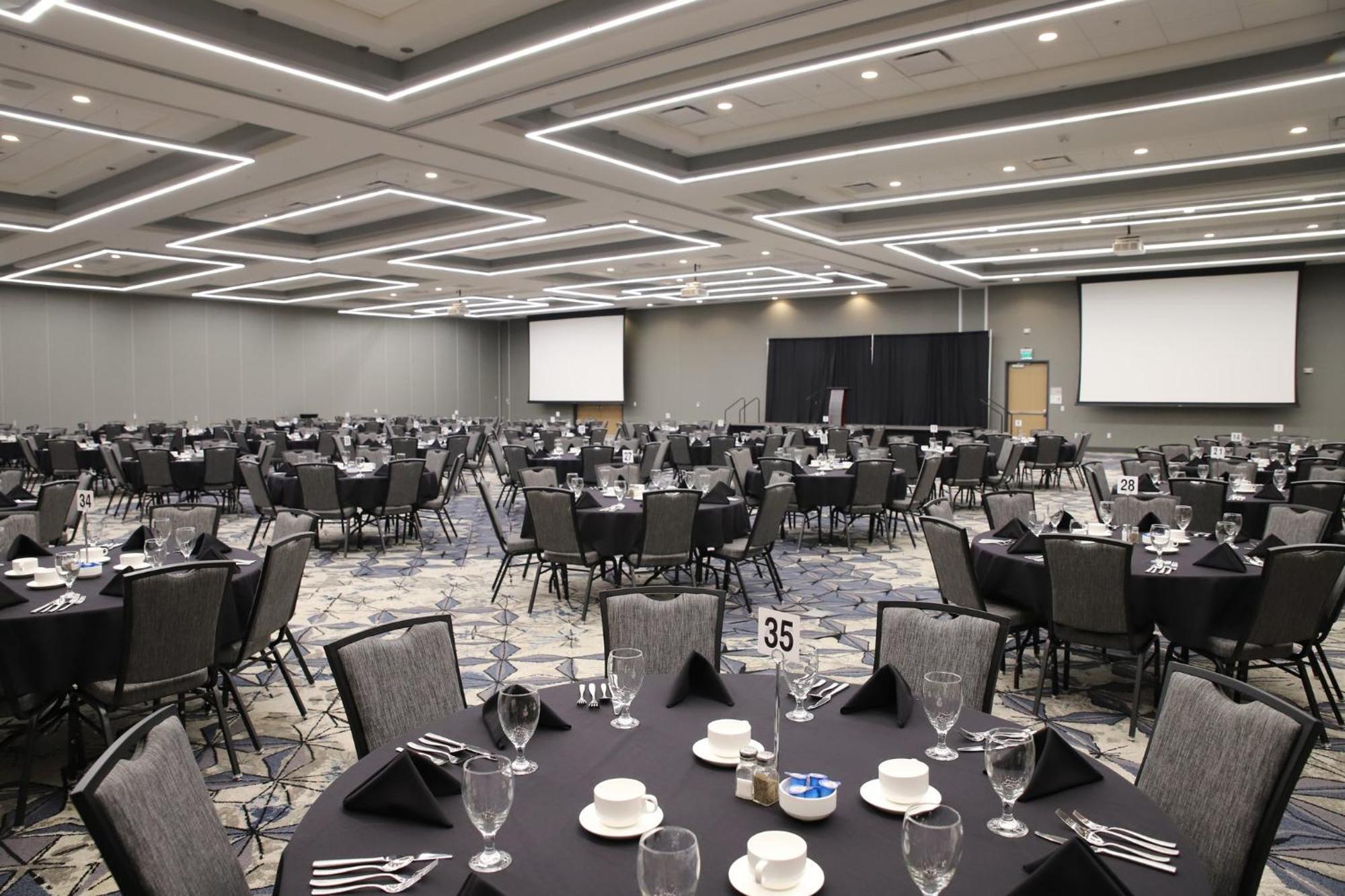 Holiday Inn & Suites Cedar Falls-Waterloo Event Ctr By Ihg Luaran gambar